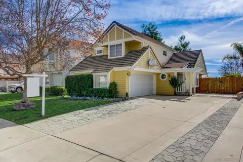 24003 Falconer Dr, Murrieta, CA 92562
