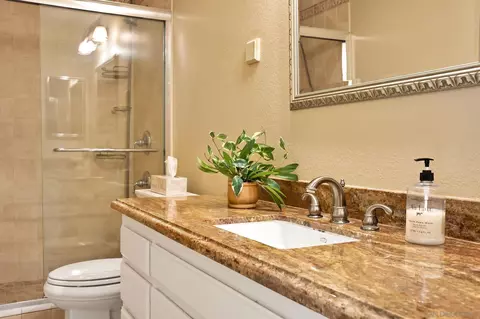 1644 Olympus Loop Dr, Vista, CA 92081 photo 18