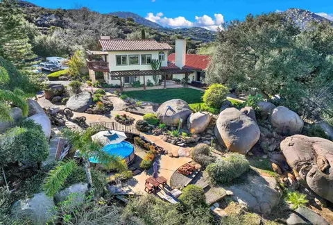 16550 Via Penasco, Ramona, CA 92065