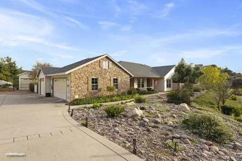 17227 Acanto Dr, Ramona, CA 92065