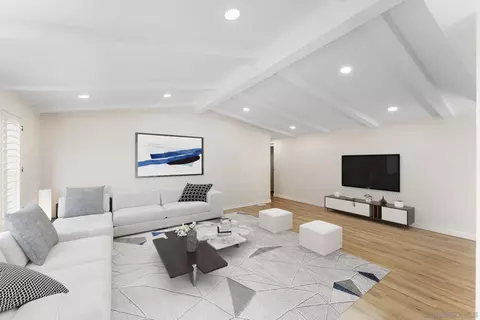 612 Via Del Mar, Vista, CA 92081