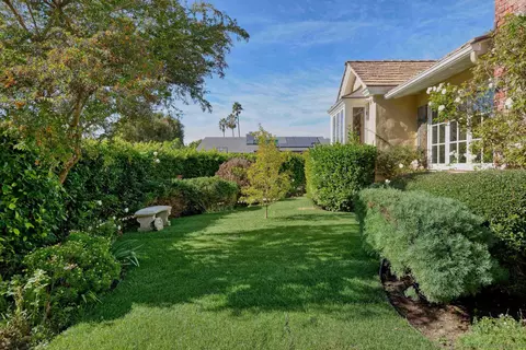 Exterior - 1202 Via Barranca, La Jolla, CA 92037 photo 5 of 13