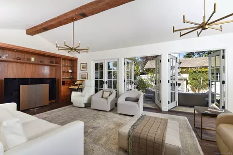 Living - 1202 Via Barranca, La Jolla, CA 92037 photo 2 of 4