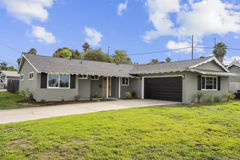 213 Los Soneto Dr, San Diego, CA 92114