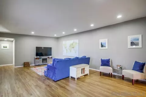 9921 Rockgate, Spring Valley, CA 91977 photo 7