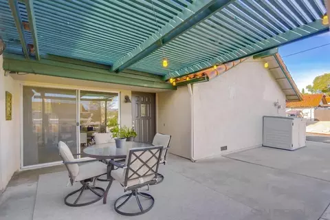 9921 Rockgate, Spring Valley, CA 91977 photo 5