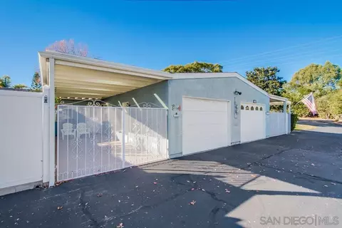 Exterior - 3684 Bartlett Ave, Oceanside, CA 92057 photo 8 of 12