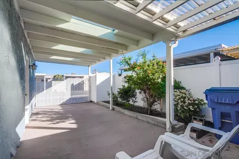 Exterior - 3684 Bartlett Ave, Oceanside, CA 92057 photo 6 of 12