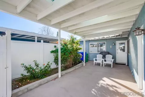 Exterior - 3684 Bartlett Ave, Oceanside, CA 92057 photo 7 of 12
