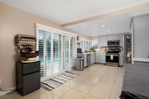 2201 E Lincoln Ave, Escondido, CA 92027 photo 10