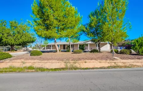 305 Steffy Rd, Ramona, CA 92065