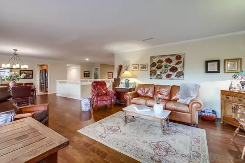 28345 Glenmeade Way, Escondido, CA 92026 photo 4