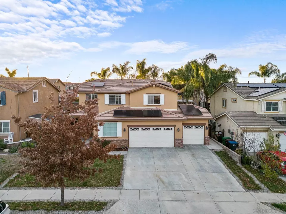  29045 Hydrangea St, Murrieta, CA 92563 photo 2