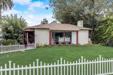 Exterior - 700 Glorietta Blvd, Coronado, CA 92118 photo 4 of 8