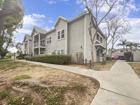 13732 Midland Rd, Poway, CA 92064