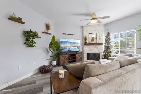 2708 Lake Point Dr #214, Spring Valley, CA 91977 photo 2