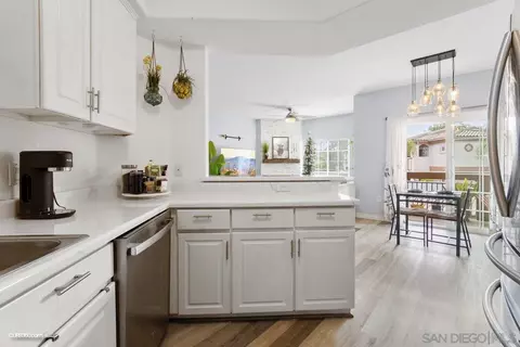 2708 Lake Point Dr #214, Spring Valley, CA 91977 photo 9