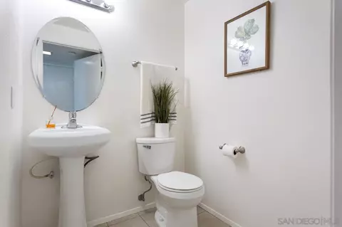 8044 Caminito Mallorca, La Jolla, CA 92037 photo 16