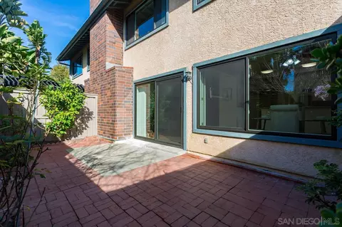 8044 Caminito Mallorca, La Jolla, CA 92037 photo 27