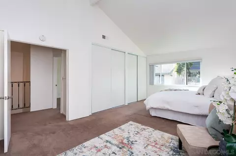 8044 Caminito Mallorca, La Jolla, CA 92037 photo 21
