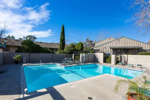 8044 Caminito Mallorca, La Jolla, CA 92037 photo 29