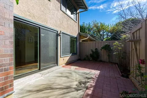 8044 Caminito Mallorca, La Jolla, CA 92037 photo 28