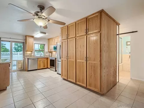 8725 Wahl St, Santee, CA 92071 photo 4