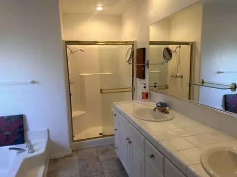 Bath - 275 S Worthington St #6, Spring Valley, CA 91977 photo 1 of 1
