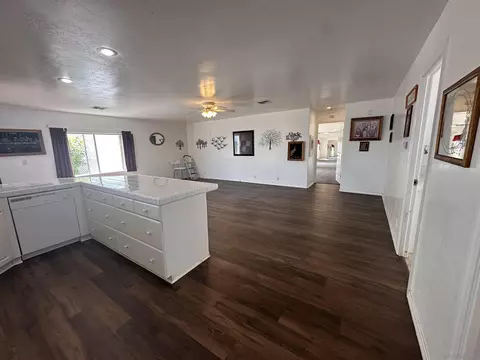 Kitchen - 275 S Worthington St #6, Spring Valley, CA 91977 photo 1 of 2