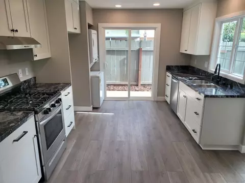 1225 N Broadway #16, Escondido, CA 92026 photo 2