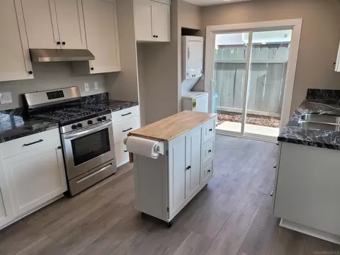 1225 N Broadway #16, Escondido, CA 92026