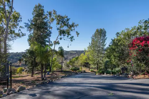 2925 Los Campos Dr, Fallbrook, CA 92028 photo 40