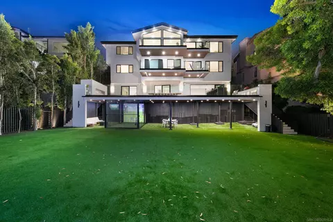 5675 Soledad Mountain Rd, La Jolla, CA 92037