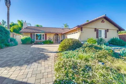 9610 St Andrews Dr, Santee, CA 92071 photo 2