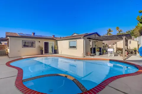12979 Calle De Las Rosas, San Diego, CA 92129