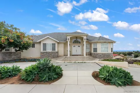 Exterior - 1807 Laurel Rd, Oceanside, CA 92054 photo 9 of 21
