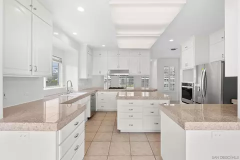 Kitchen - 1807 Laurel Rd, Oceanside, CA 92054 photo 4 of 4