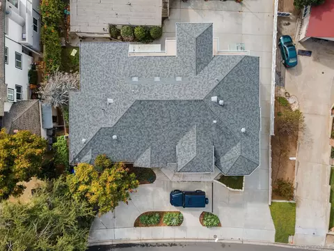 Exterior - 1807 Laurel Rd, Oceanside, CA 92054 photo 4 of 21