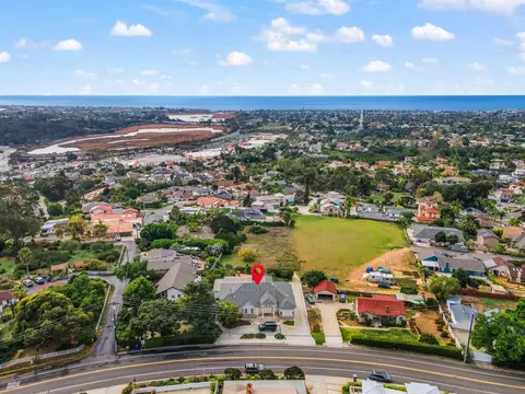 View/Area - 1807 Laurel Rd, Oceanside, CA 92054 photo 2 of 15
