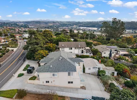 View/Area - 1807 Laurel Rd, Oceanside, CA 92054 photo 13 of 15