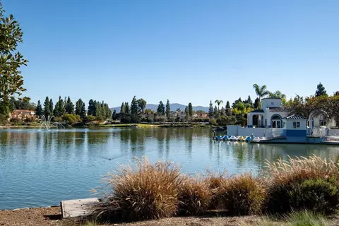 View/Area - 713 Brookstone Rd #102, Chula Vista, CA 91913 photo 2 of 2