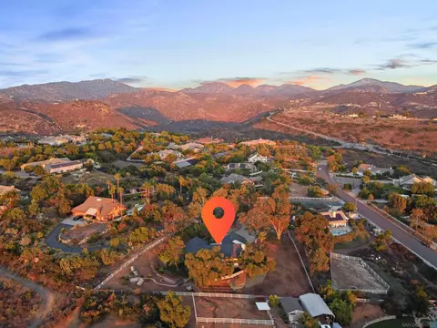 14128 Mountain View Ct, Poway, CA 92064 photo 3