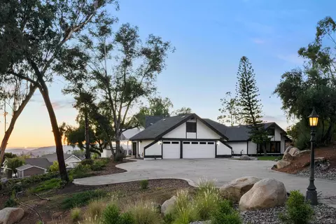 14128 Mountain View Ct, Poway, CA 92064 photo 2