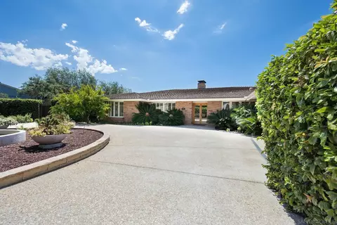 5310 Canterbury Dr, San Diego, CA 92116