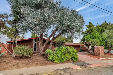 8794 Dunaway Dr, La Jolla, CA 92037 photo 2
