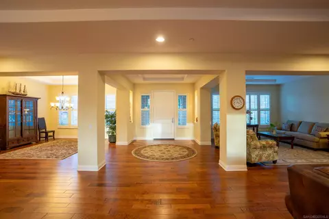 2097 Hamilton Pl, Escondido, CA 92029 photo 6