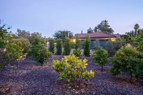 2097 Hamilton Pl, Escondido, CA 92029 photo 36