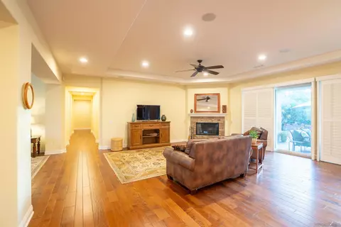2097 Hamilton Pl, Escondido, CA 92029 photo 12