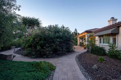 2097 Hamilton Pl, Escondido, CA 92029 photo 31