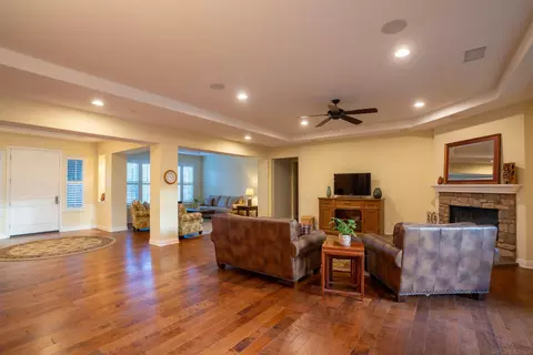 2097 Hamilton Pl, Escondido, CA 92029 photo 14